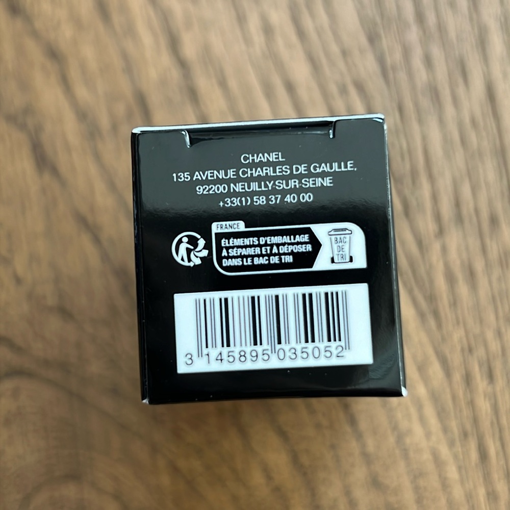 New CHANEL Le Rouge Lipstick Pouch - Picture 8 of 9